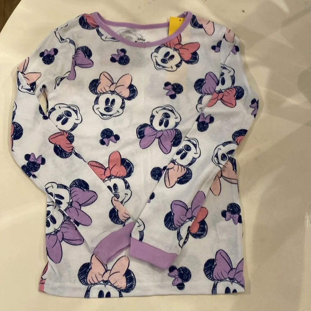 Girl’s Disney Minnie Mouse Pajama‎ Set.  White/Pink/Purple.  Size 10.